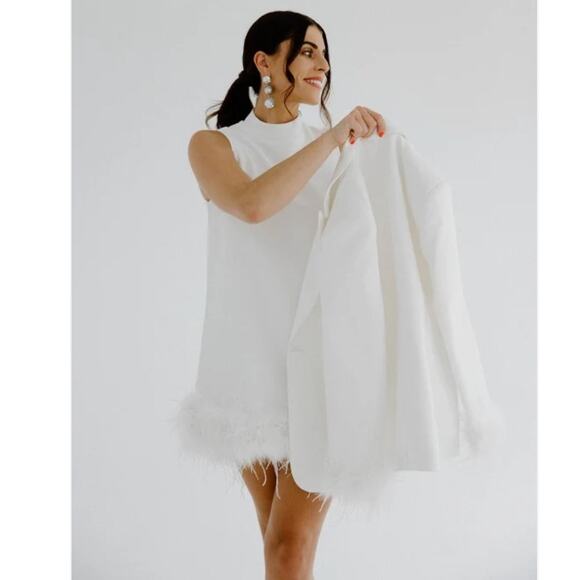 AMAZING MAE Feather Cuff Blazer - Picture 7 of 9